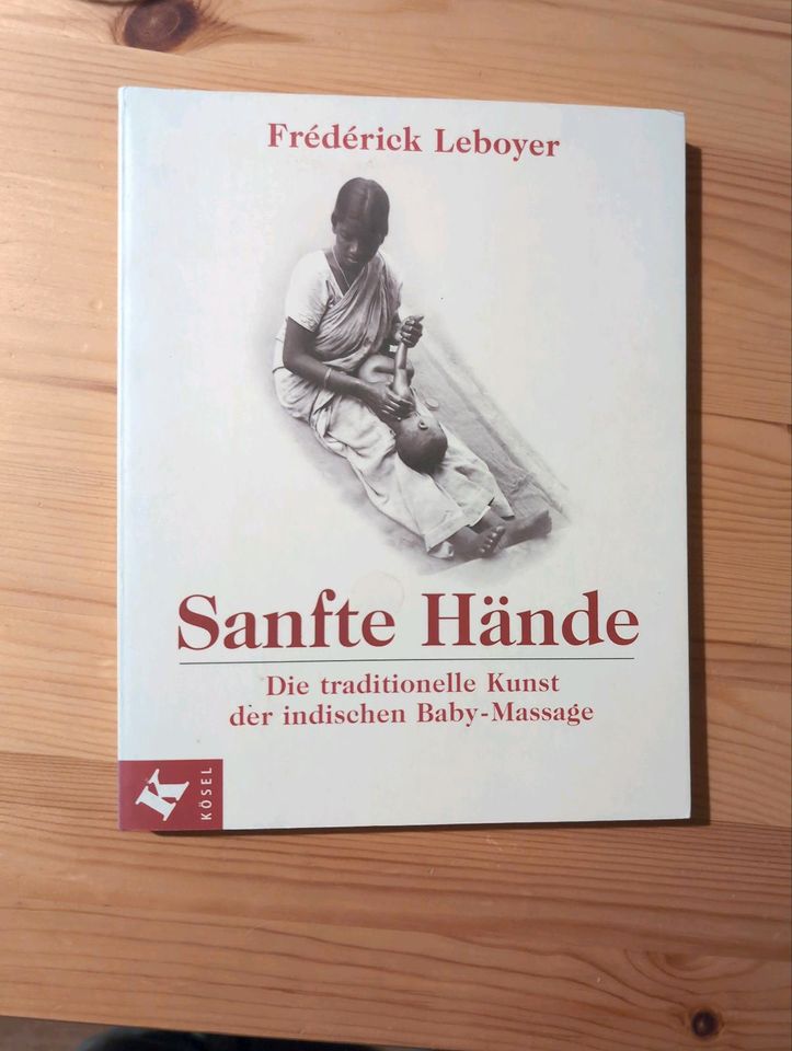 Sanfte Hände - Die traditionelle Kunst der indischen Baby-Massage in Hamburg