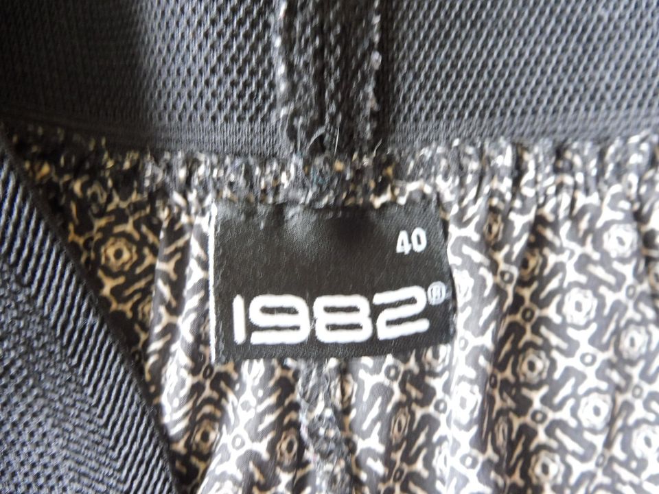 Luftige WELLNESSHOSE 40 M, Loungewear 1982, Shirt-Hose schwarz b in Bochum