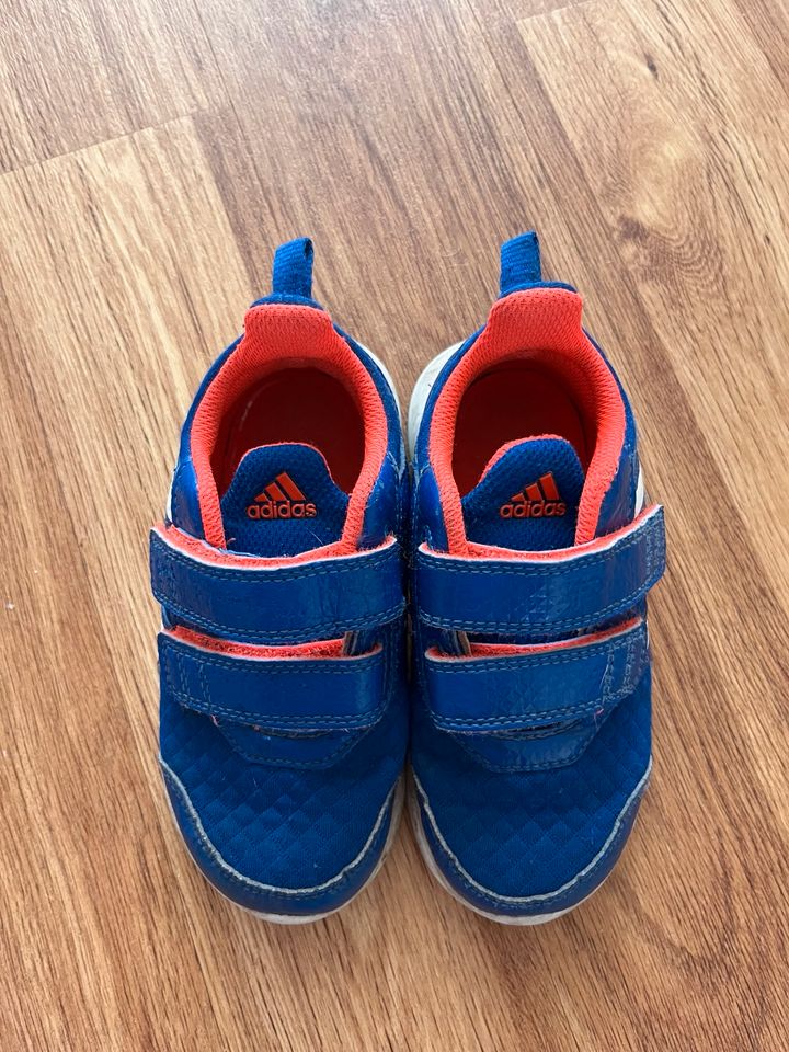 Adidas 26 Sneakers Turnschuhe Sportschuhe blau orange Kinderschuh in Frankfurt am Main