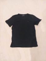 Tommy Hilfiger T Shirt Gr. 152 dunkelblau Schleswig-Holstein - Schafflund Vorschau