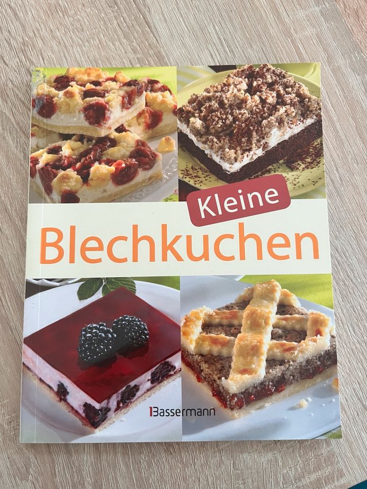 kleine Blechkuchen Backbuch in Berlin