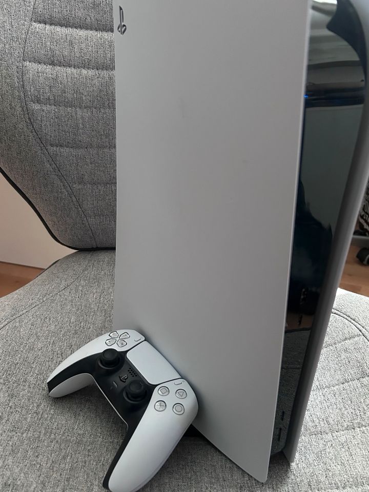 Sony Playstation 5 (Edition mit Laufwerk) in Stuttgart