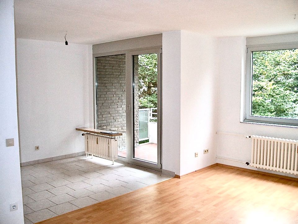 * WOHNEN IM HAMMERSCHMIDT VIERTEL! 3 Zi- Whg. 1.ET mit Balkon und Garage in Krefeld