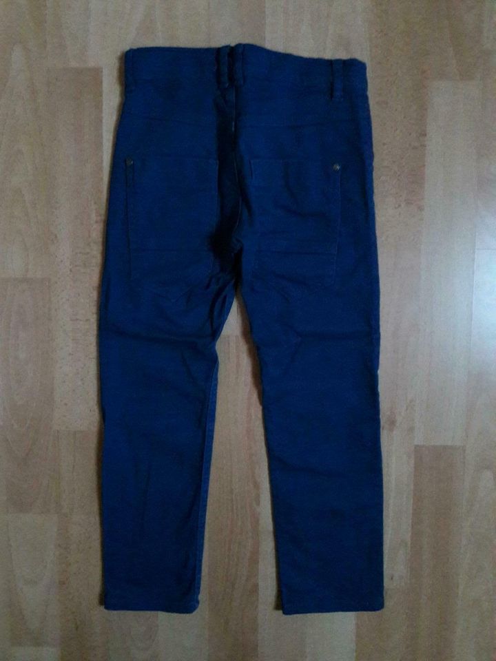 Schöne Hose Gr. 116 blau Karstadt in Bienenbüttel