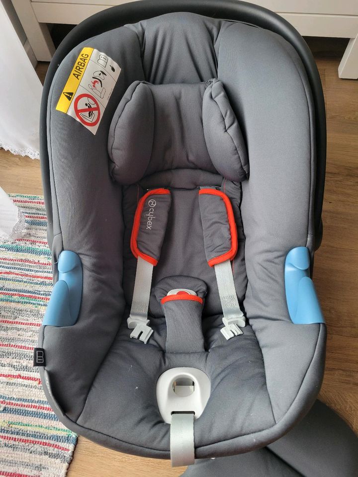 Babyschale "Maxi Cosi" von Cybex in Herbolzheim