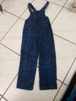 Jeans Latzhose mit Blumen Gr. 110 München - Ramersdorf-Perlach Vorschau