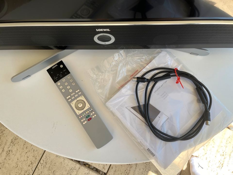 Fernseher Loewe Connect 32 Media HDMI in Waiblingen