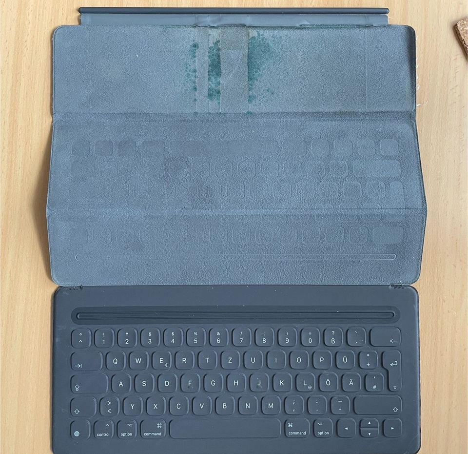 Original Apple Smart Keyboard schwarz für das iPad Pro 12,9" in Königswinter