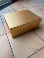 Goldene Geschenkbox Box Geschenkkarton Kiste 38cm x 30cm Nordrhein-Westfalen - Sankt Augustin Vorschau