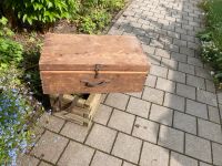 Schöne einfache Holzkiste Holzteile für Keller oder Garage Bayern - Olching Vorschau