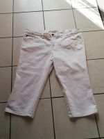 NEUWERTIG * schöne 3/4 Jeans * 52 * sheego Hessen - Wöllstadt Vorschau