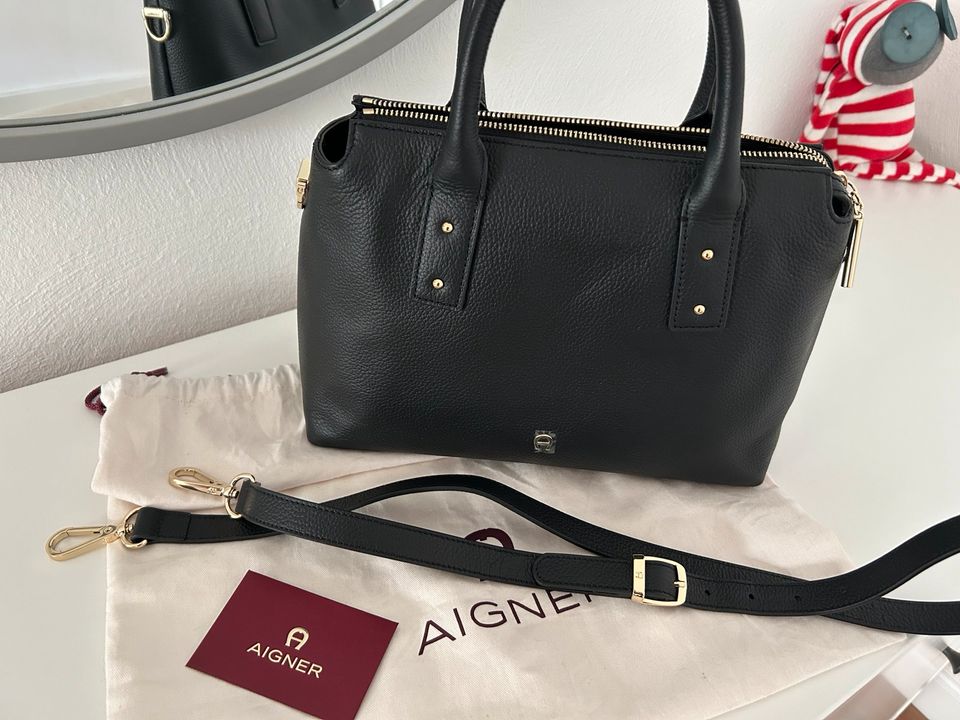 Schöne Aigner Tasche in Olpe