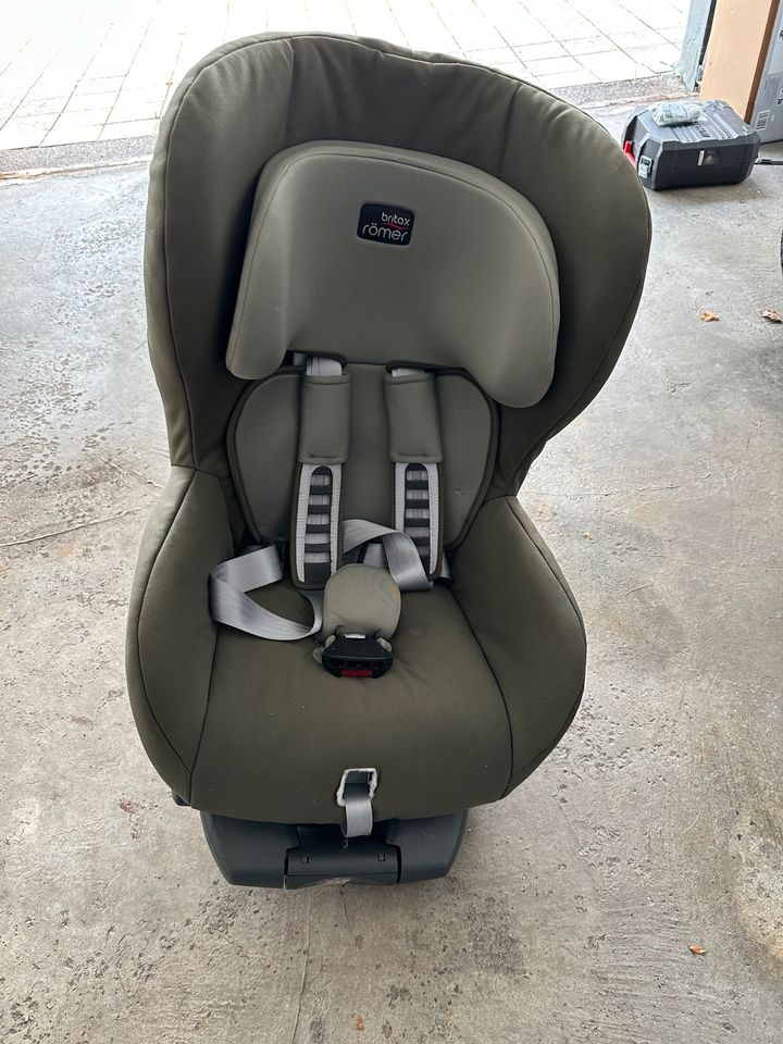 Britax Römer King 2 mit Isofix Kindersitz in Augsburg