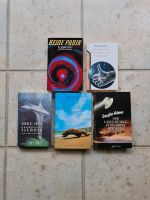 Bücher Douglas Adams und Bücher zum Reiseführer Per Anhalter.. Hessen - Friedberg (Hessen) Vorschau