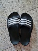 adidas Badelatschen Badeschuhe Gr. 5 Gr.38 schwarz neu Bayern - Windberg Vorschau