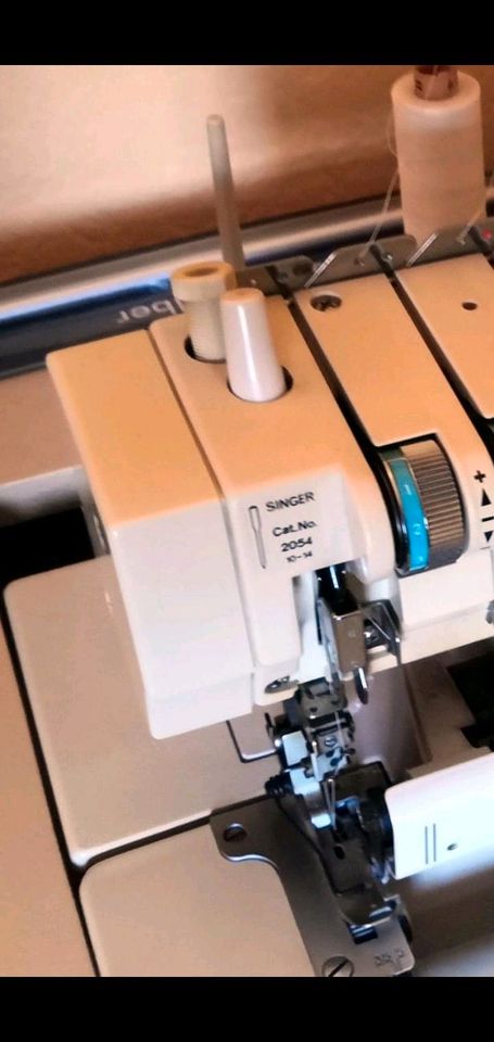 Singer 5 Faden overlock in Recklinghausen