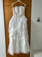 Brautkleid Größe 38-42 inkl. Unterrock Baden-Württemberg - Singen Vorschau