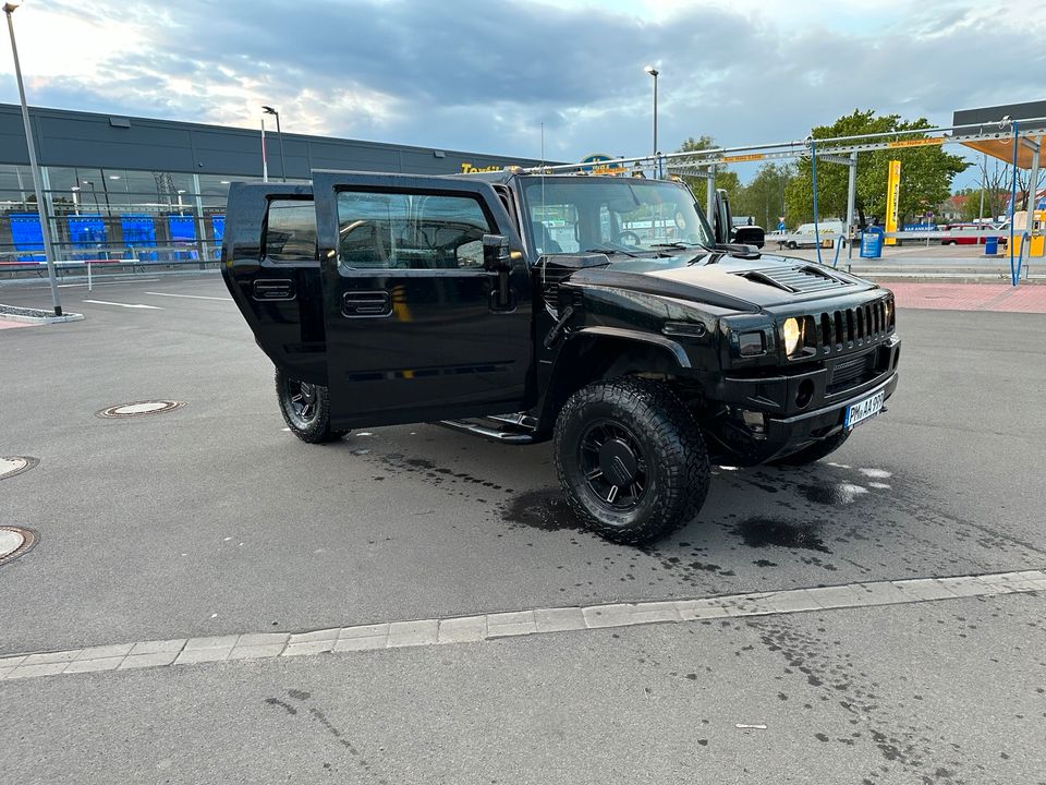 Hummer h2 black Edition in Berlin