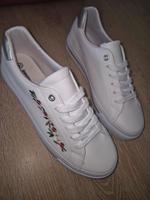 Tolle Sneaker "weiss/Stickerei" Gr. 41 NEU Westerwaldkreis - Elsoff (Westerwald) Vorschau
