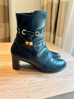 Original Louis Vuitton SStiefelette Schwarz/ Gold Grösse 39 München - Bogenhausen Vorschau