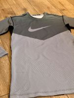 Nike Pro Herren Fit Dri Fit Langarm Shirt *neuwertig* Rheinland-Pfalz - Andernach Vorschau