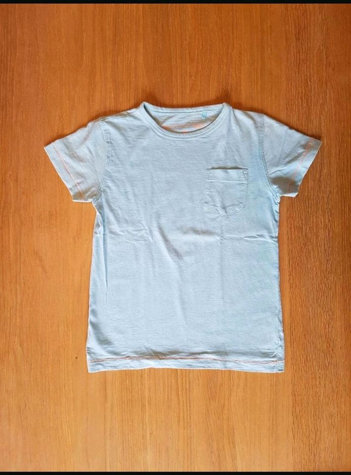 Hellblau Türkis Shirt Next T-Shirt Gr. 110 für 2,50 € in Leipzig
