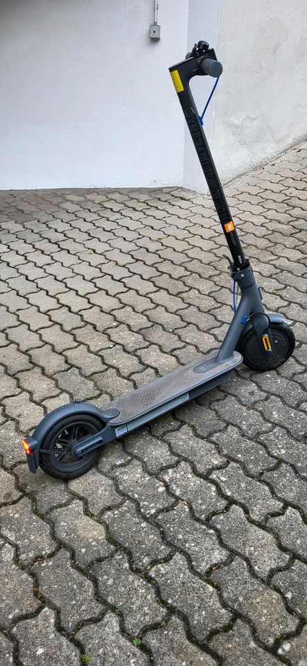 Xiaomi Mi 3 E-scooter. in Bad Kissingen