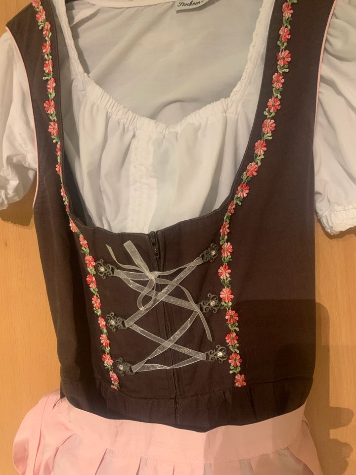 Dirndl mit Bluse Stockerpoint in Erbendorf