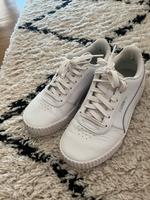 Sneaker weiß von Puma, Gr. 37,5 Bayern - Walderbach Vorschau