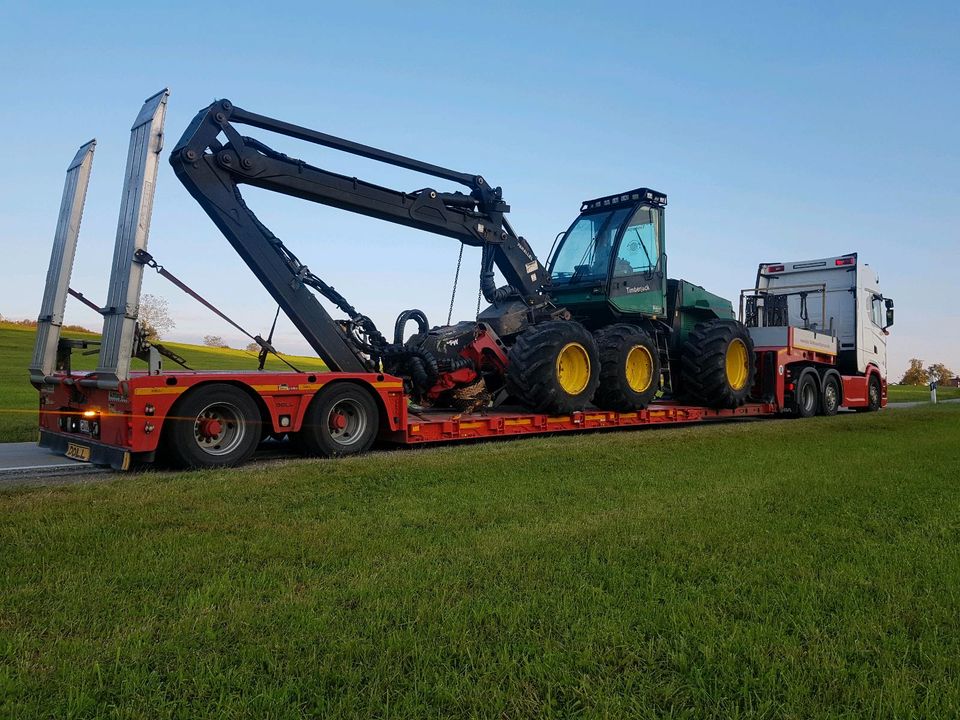 Transporte Tieflader Teleskoplader Mobilbagger   Bagger Traktor in Jossgrund