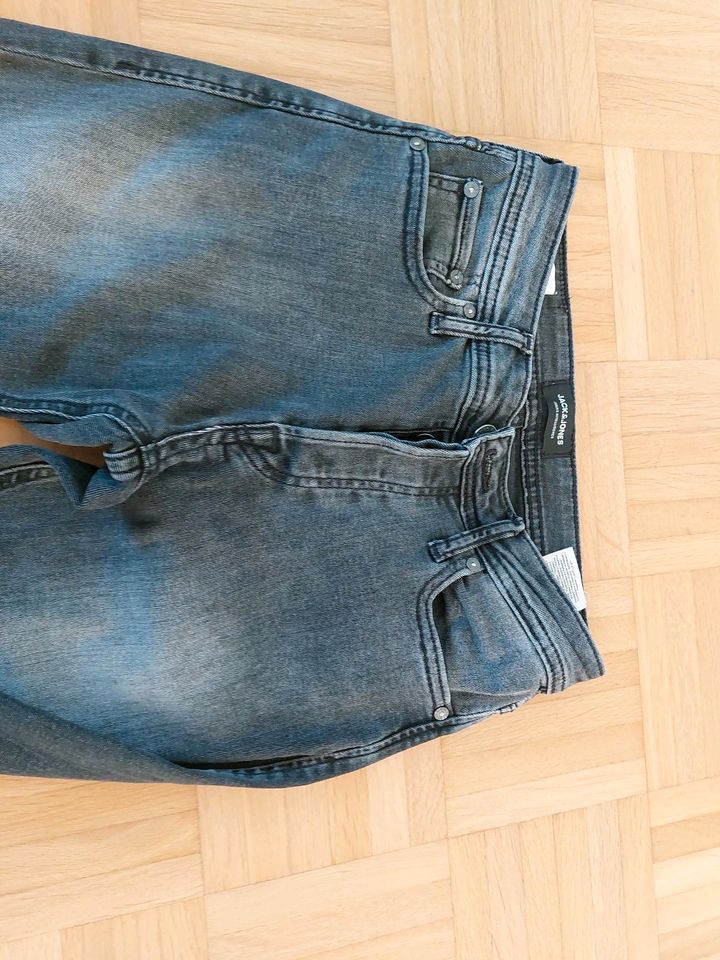 Jack & Jones Jeans dunkelgrau Glenn 28/32 slim in Meschede