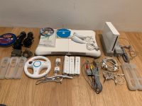 Nintendo Wii Konsole Wii Fit Board Wii Sports Konvolut München - Trudering-Riem Vorschau