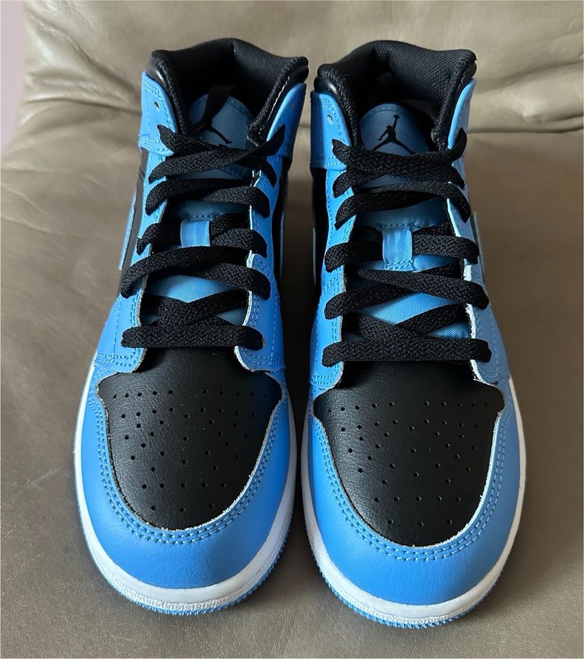 [NEU] NIKE AIR JORDAN 1 MID [Gr 36 ] GS UNIVERSITY BLUE UNC in Berlin