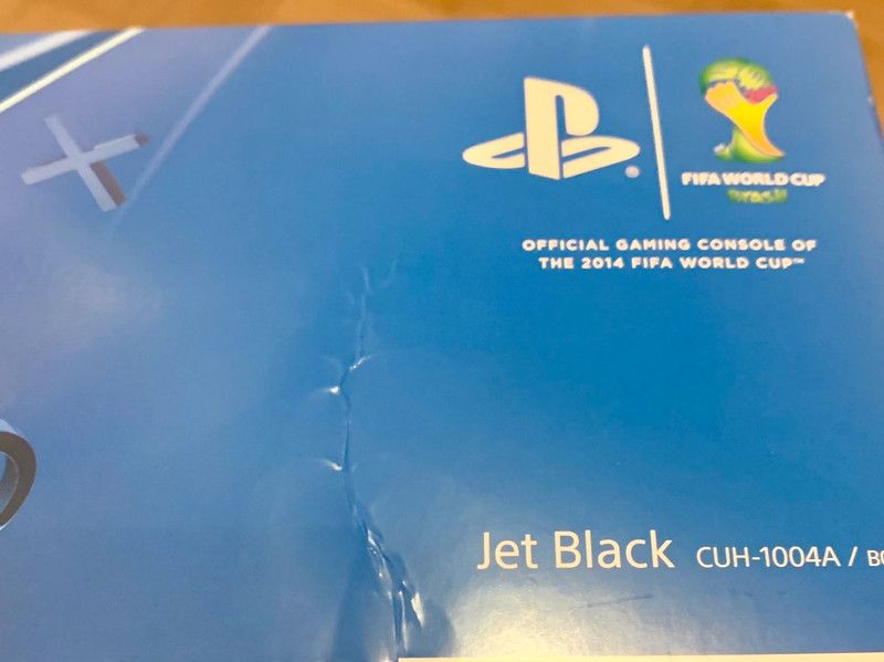 Sony PS4 500 GB/GO Jet Black in Bornheim