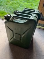 Kanister aus Metall, 20 Liter, Kraftstoffkanister, Diesel, Benzin Niedersachsen - Otterndorf Vorschau