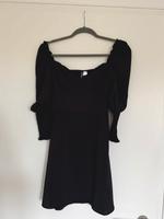 Schwarzes Blusenkleid mit Ballonärmeln Bayern - Lautertal Vorschau
