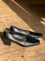 Damenschuhe Pumps Absatzschuhe schwarz klassisch Pierre Cardin 38 Berlin - Biesdorf Vorschau