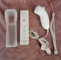 Nintendo Wii und Wii U Controler Set mit Nunchuk Niedersachsen - Uplengen Vorschau