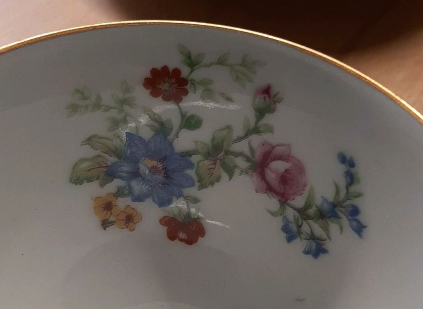 Sammeltasse Mokka/Espresso grün, Blumen von GDA Limoges France in Feucht