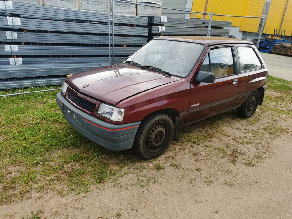 Opel Corsa A  ( Garagenfund  ) in Neubrandenburg