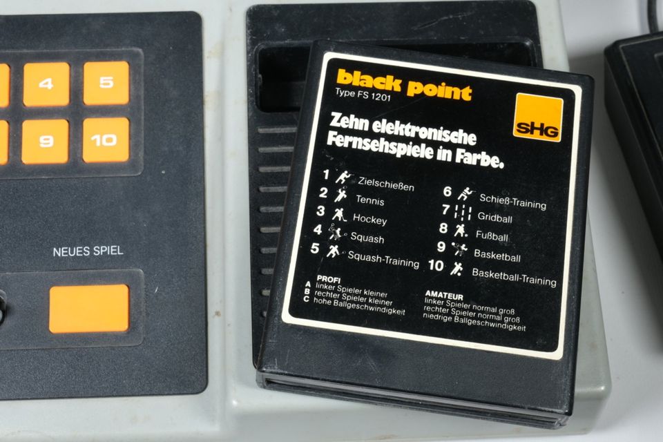 SHG Black Point Telespiel FS1003, 2 Joysticks, Spielekassette in München