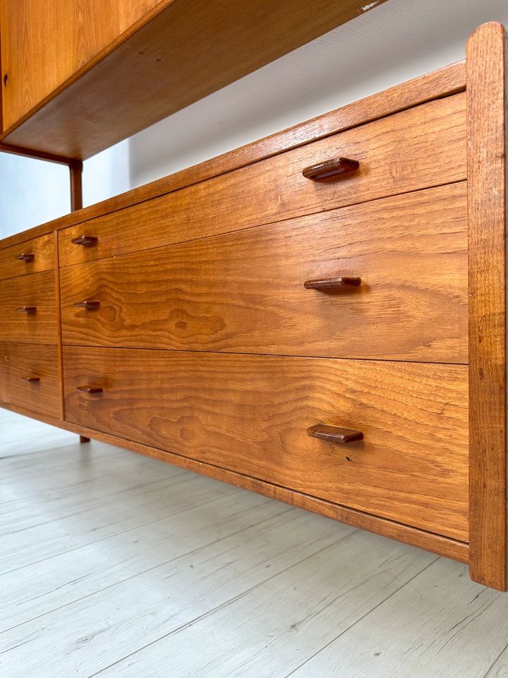 60er Hans J. Wegner RY20 Highboard Sideboard Teak Vintage Design in Köln