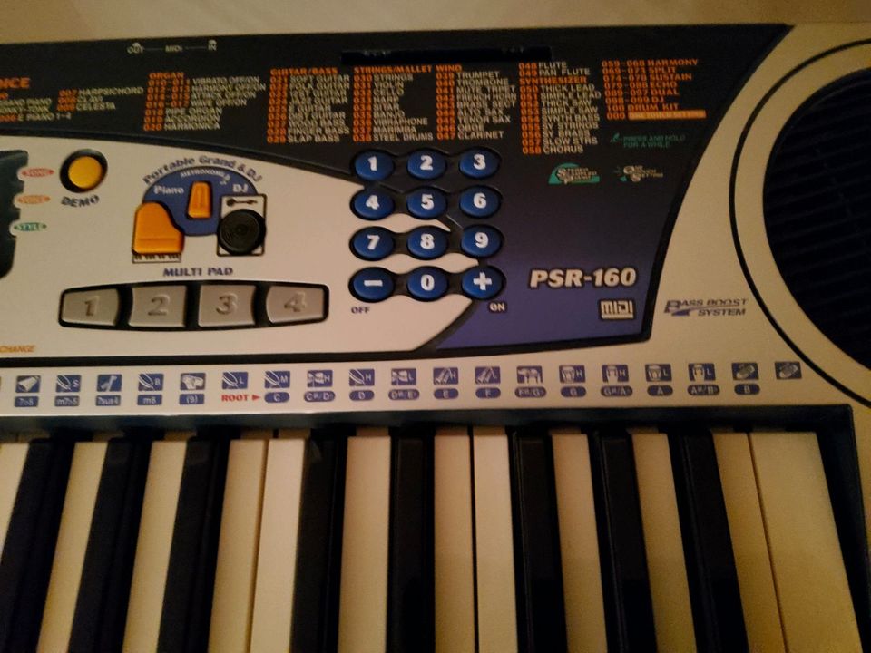 Keyboard Yamaha PSR 160 midi in Bergheim