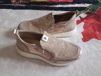 Schuhe Slippers Gold Glitzer Gr. 38 Sachsen-Anhalt - Kabelsketal Vorschau