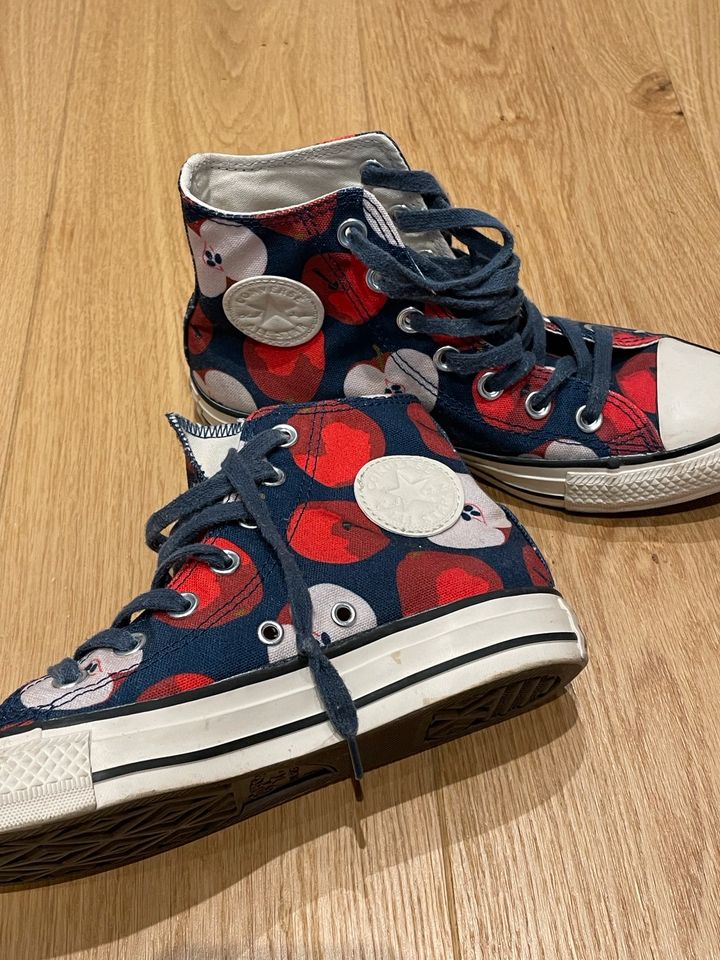 Converse Chucks, Damenschuh, Gr.36,5, mit einem tollen Muster in Stuttgart