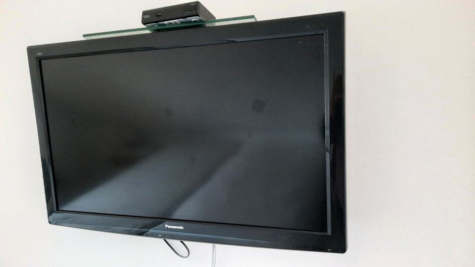 Panasonic TX-L37S20E LCD TV Fernseher 37 Zoll in Ahrensburg