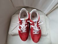 Nike Turnschuhe/Sneaker, Größe 42,5, rot/weiß Frankfurt am Main - Bockenheim Vorschau