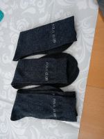 Verkaufe Drei paar Socken Rostock - Schmarl Vorschau