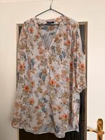 Bluse mit Blumenmotiv Wandsbek - Hamburg Bramfeld Vorschau