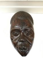 Alte schwere afrikanische Holzmaske Wandmaske geschnitzt 48 cm Niedersachsen - Stuhr Vorschau